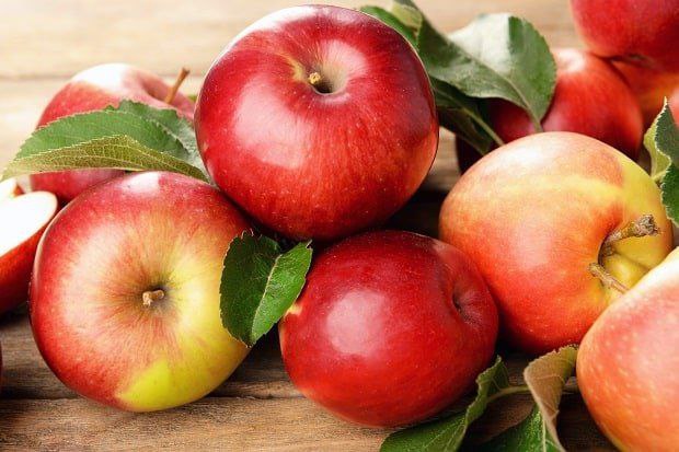 Do apples lose their healthy properties when baked?